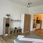 Apartment Neighbor Of Gellert By Nw