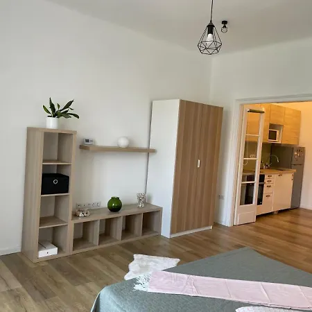 Apartament Neighbor Of Gellert By Nw